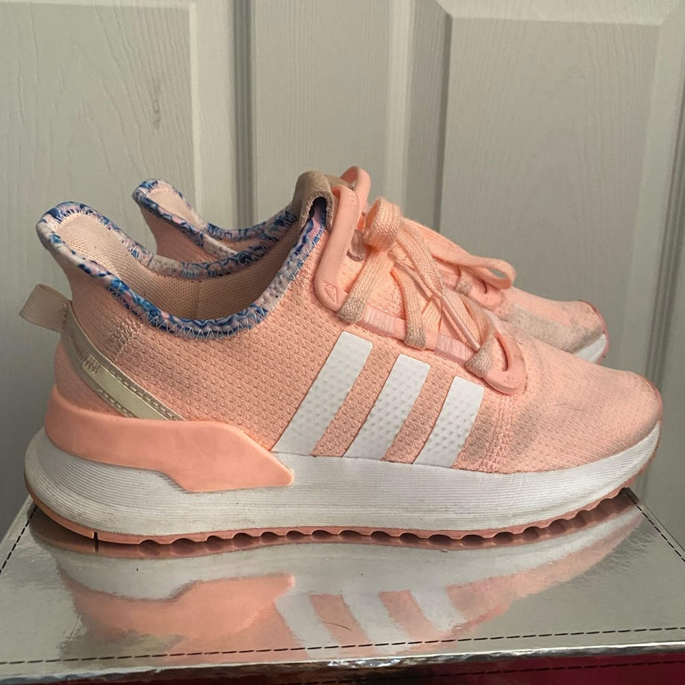 Adidas Sneakers Kids Size 6 (Women’s 8)